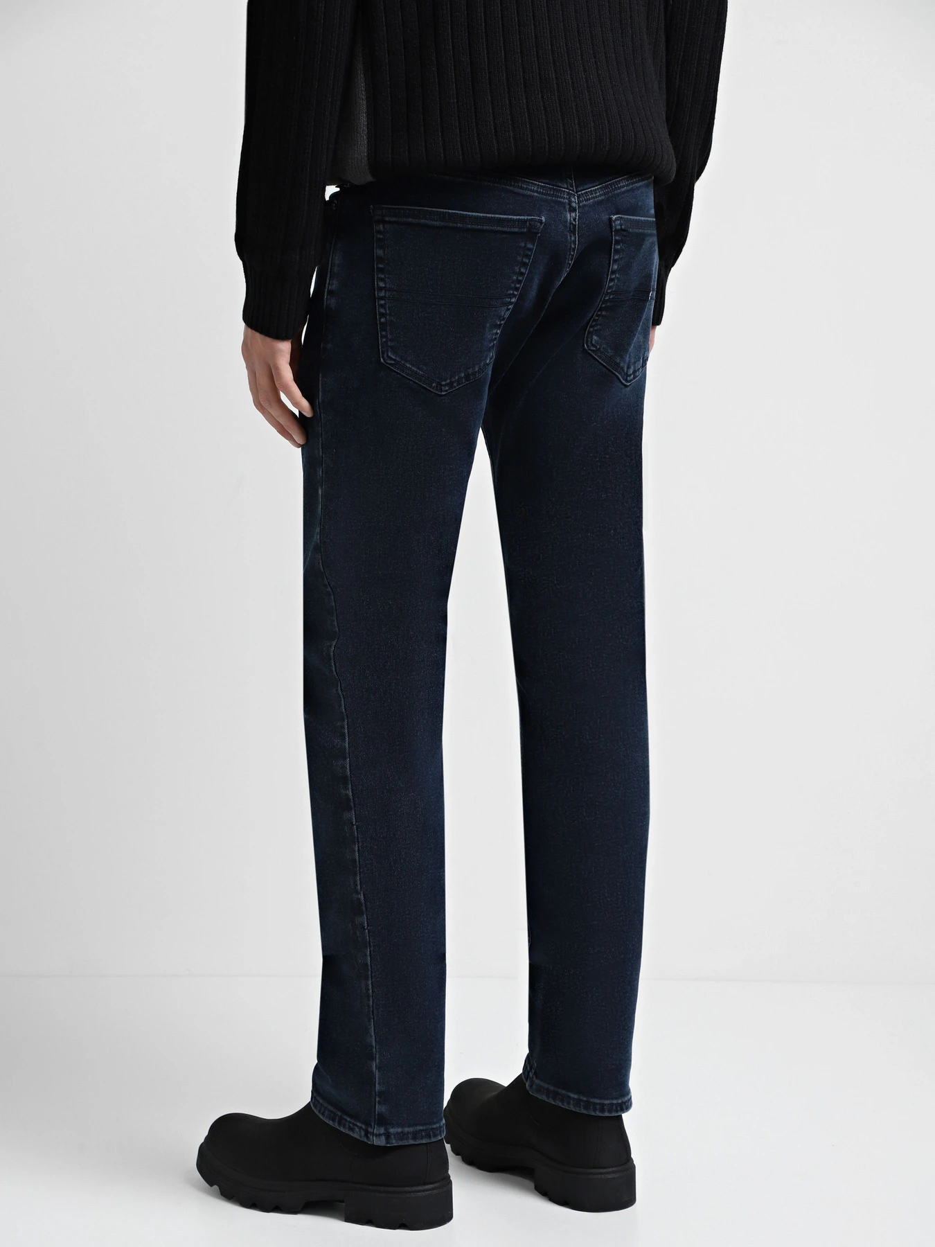 Джинси Tommy Jeans модель DM0DM17108-1BJ Джинси Tommy Jeans модель DM0DM17108-1BJ Фото
