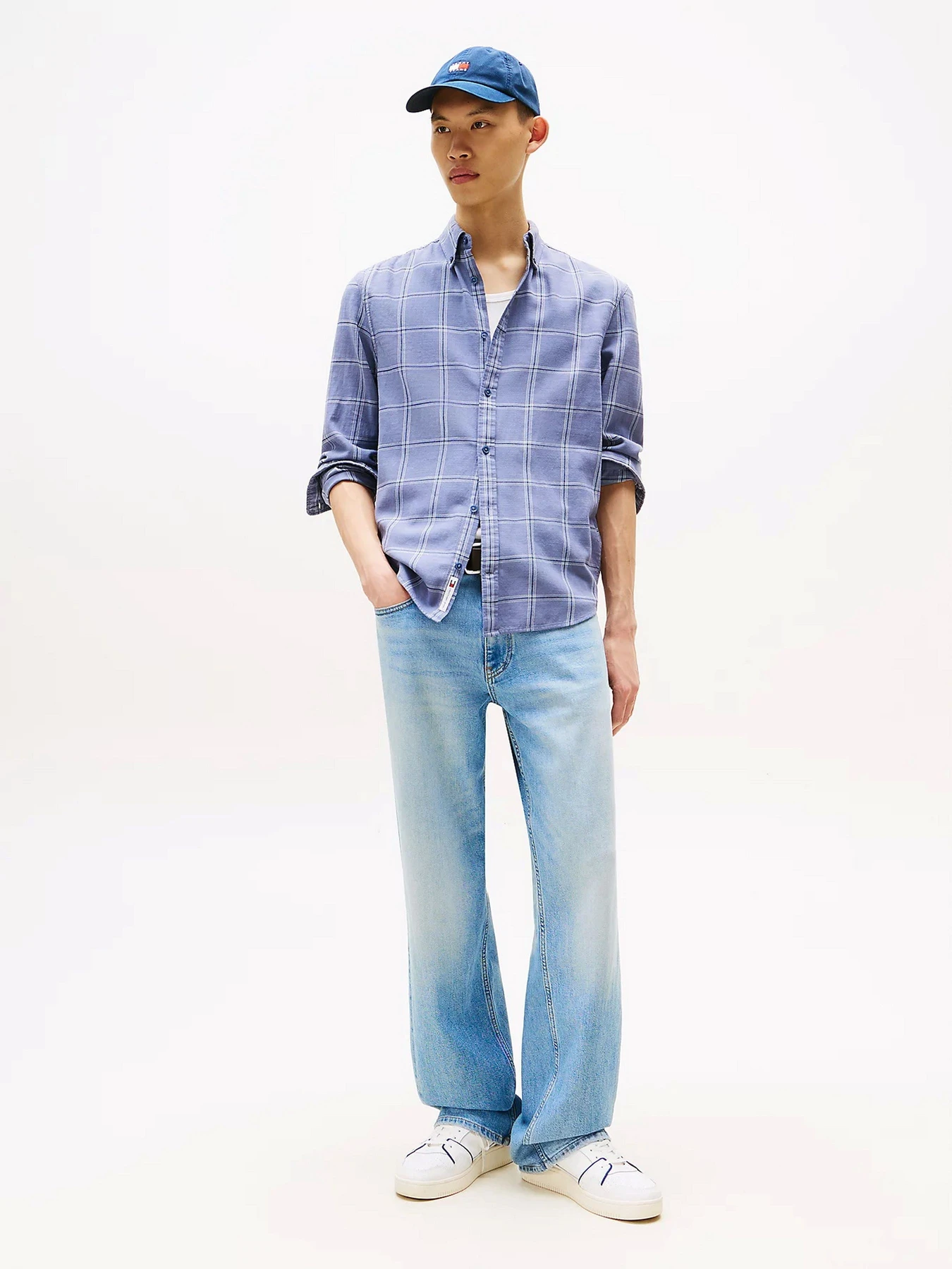 Рубашки Tommy Jeans модель DM0DM21701-PO6 Рубашки Tommy Jeans модель DM0DM21701-PO6 Фото