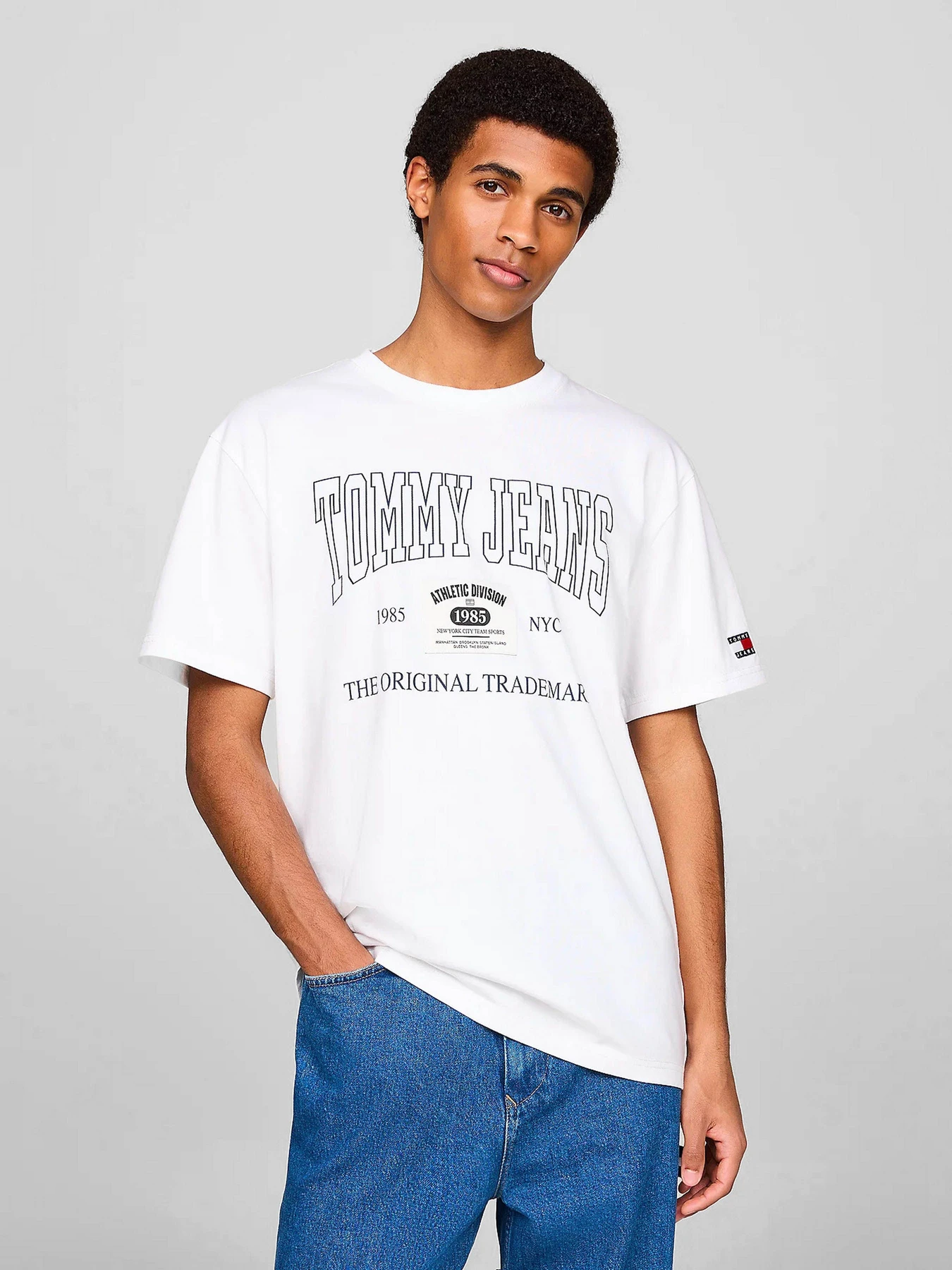 Футболки і поло Tommy Jeans модель DM0DM19198-YBR Фото