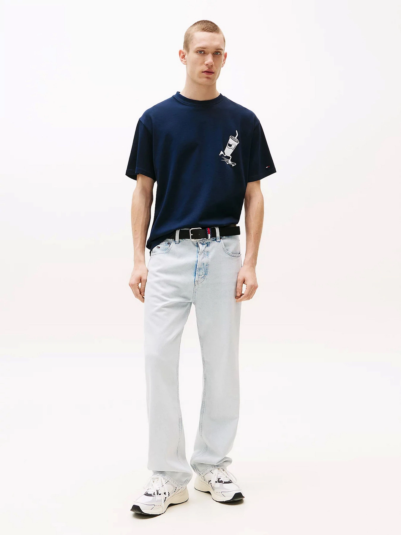 Футболки і поло Tommy Jeans модель DM0DM21830-C1G Фото