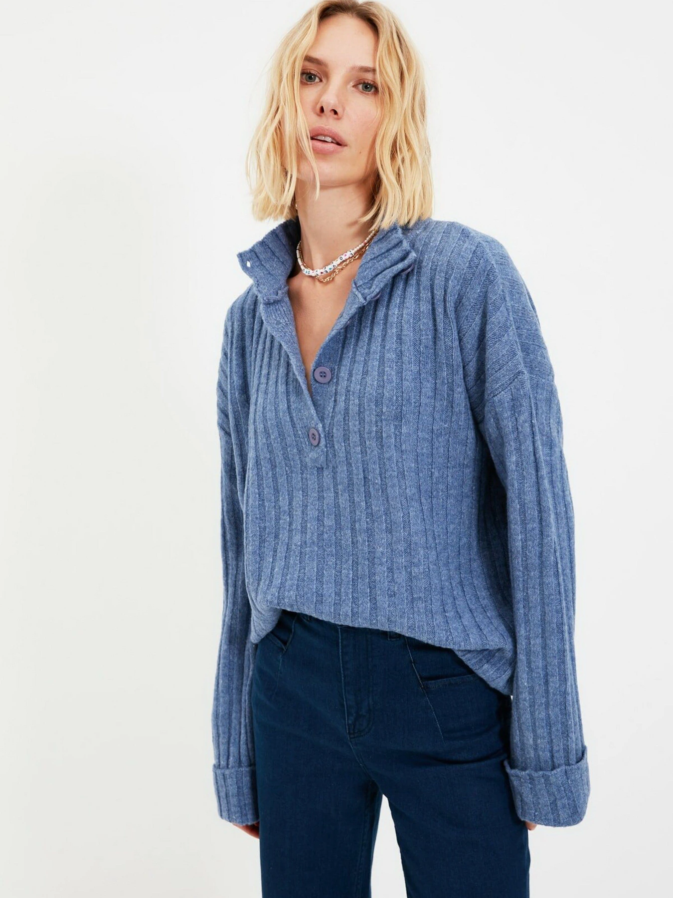 Свитры и кардиганы Trendyol модель TWOAW21KZ0783/Mavi Свитры и кардиганы Trendyol модель TWOAW21KZ0783/Mavi Фото
