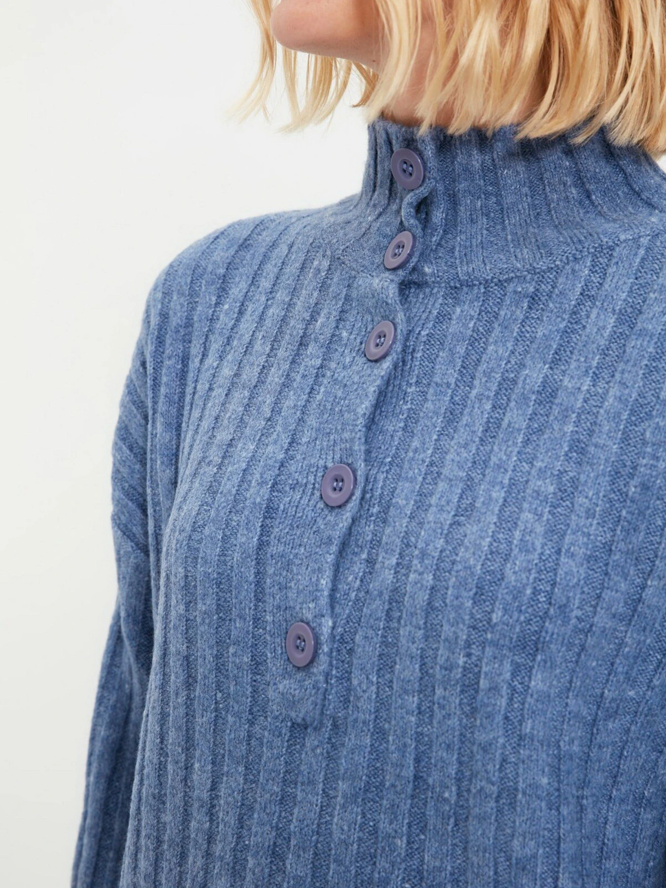 Свитры и кардиганы Trendyol модель TWOAW21KZ0783/Mavi Свитры и кардиганы Trendyol модель TWOAW21KZ0783/Mavi Фото