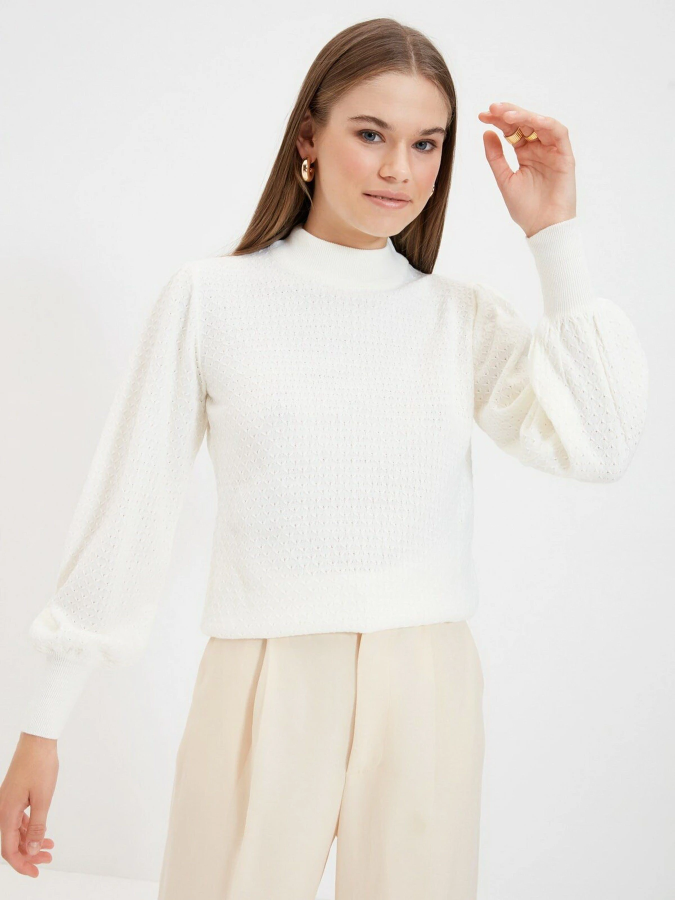 Свитры и кардиганы Trendyol модель TWOAW21KZ0817/Ekru Фото