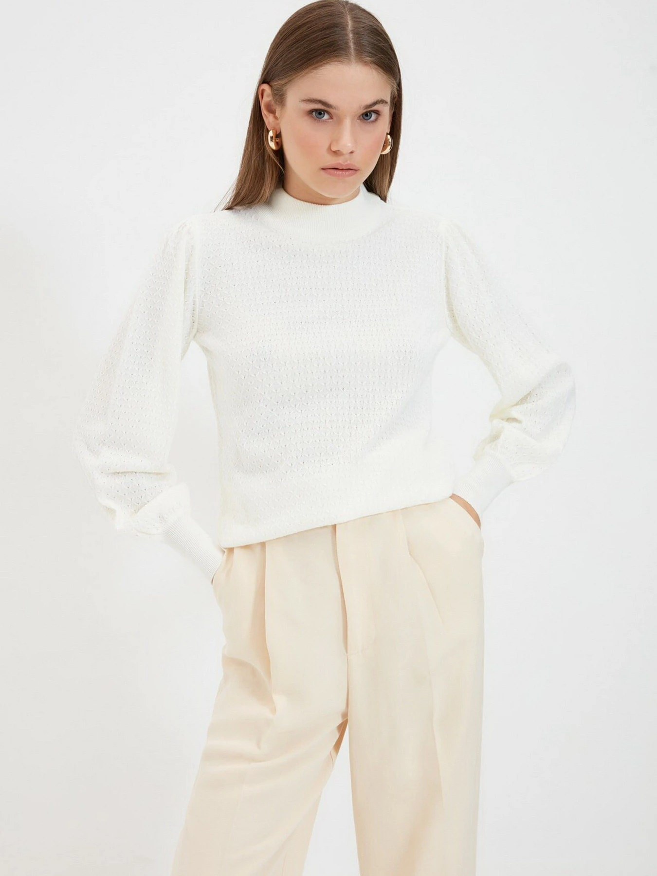 Свитры и кардиганы Trendyol модель TWOAW21KZ0817/Ekru Фото