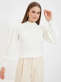 Свитры и кардиганы Trendyol модель TWOAW21KZ0817/Ekru Фото