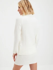 Свитры и кардиганы Trendyol модель TWOAW21KZ1343/Ekru Фото
