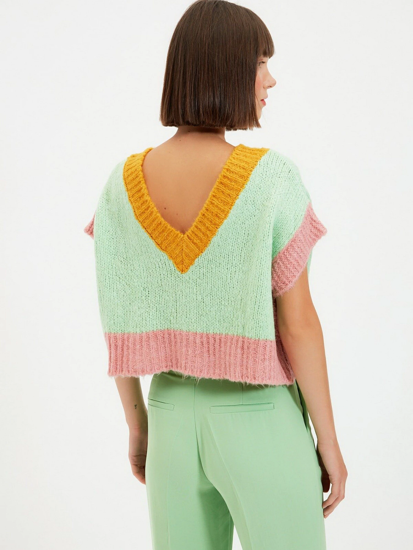 Свитры и кардиганы Trendyol модель TWOAW22BZ0013/Acik Yesil Свитры и кардиганы Trendyol модель TWOAW22BZ0013/Acik Yesil Фото