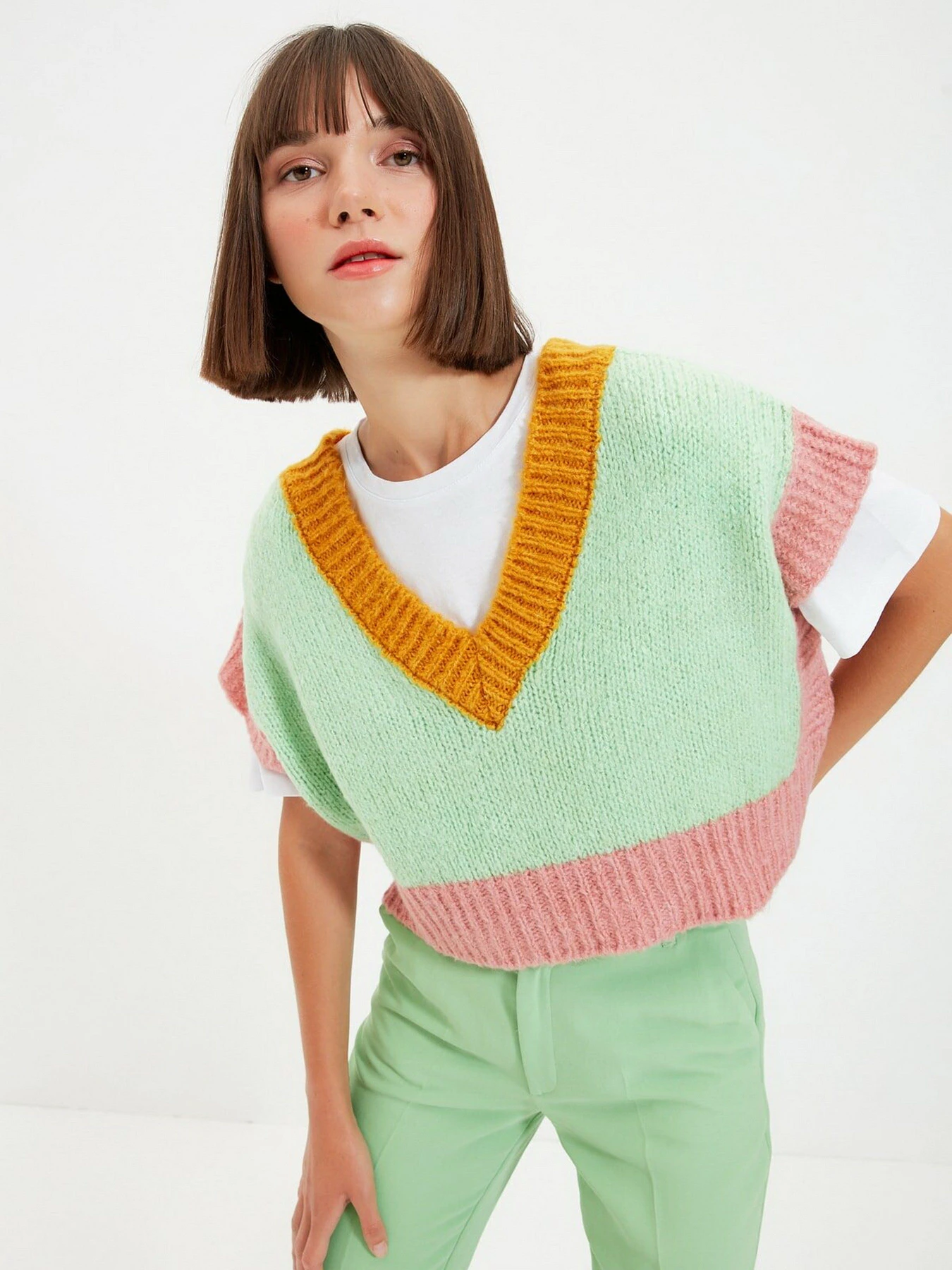 Свитры и кардиганы Trendyol модель TWOAW22BZ0013/Acik Yesil Свитры и кардиганы Trendyol модель TWOAW22BZ0013/Acik Yesil Фото