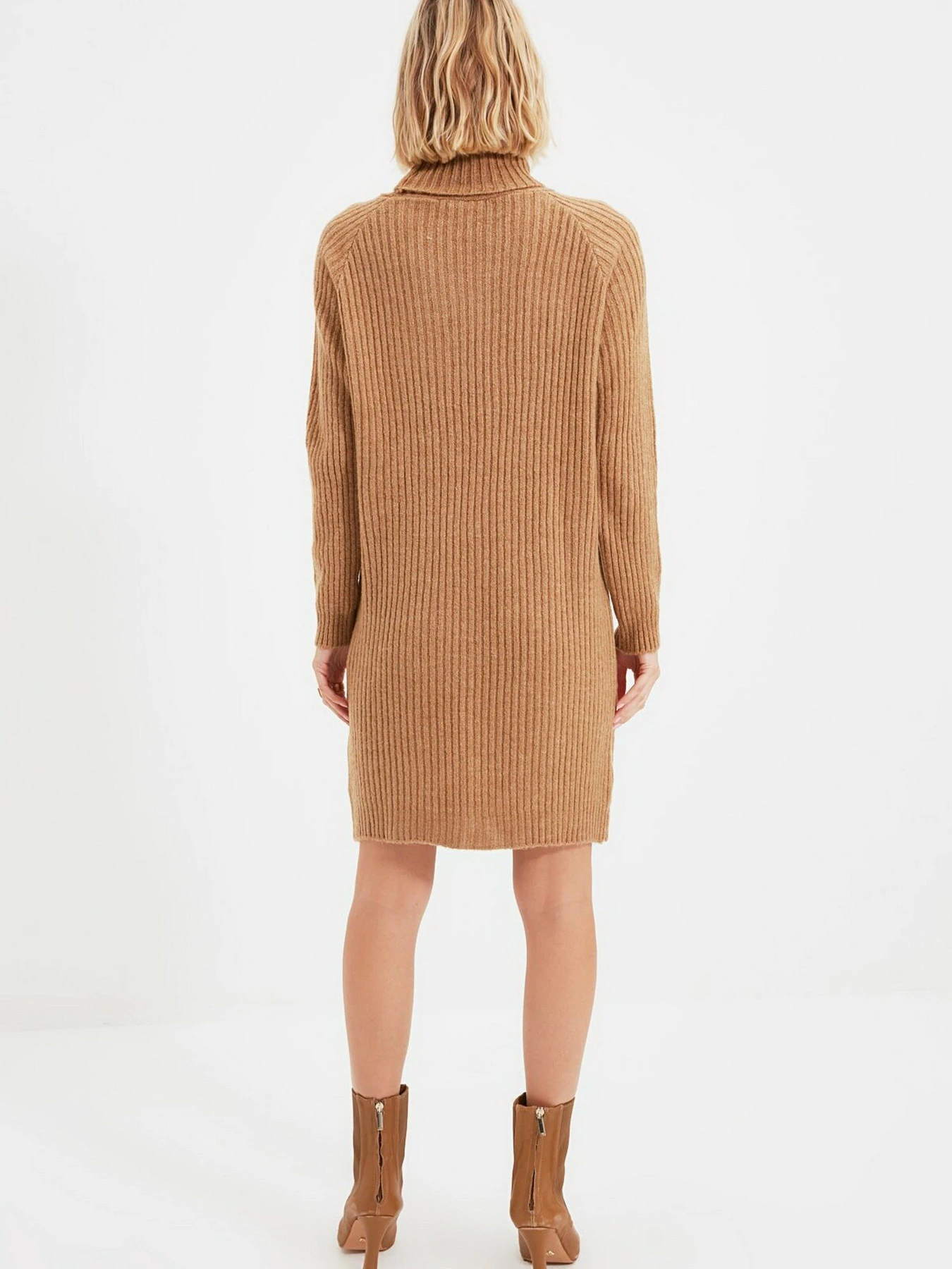 Платья Trendyol модель TWOAW22EL0029/Camel Платья Trendyol модель TWOAW22EL0029/Camel Фото