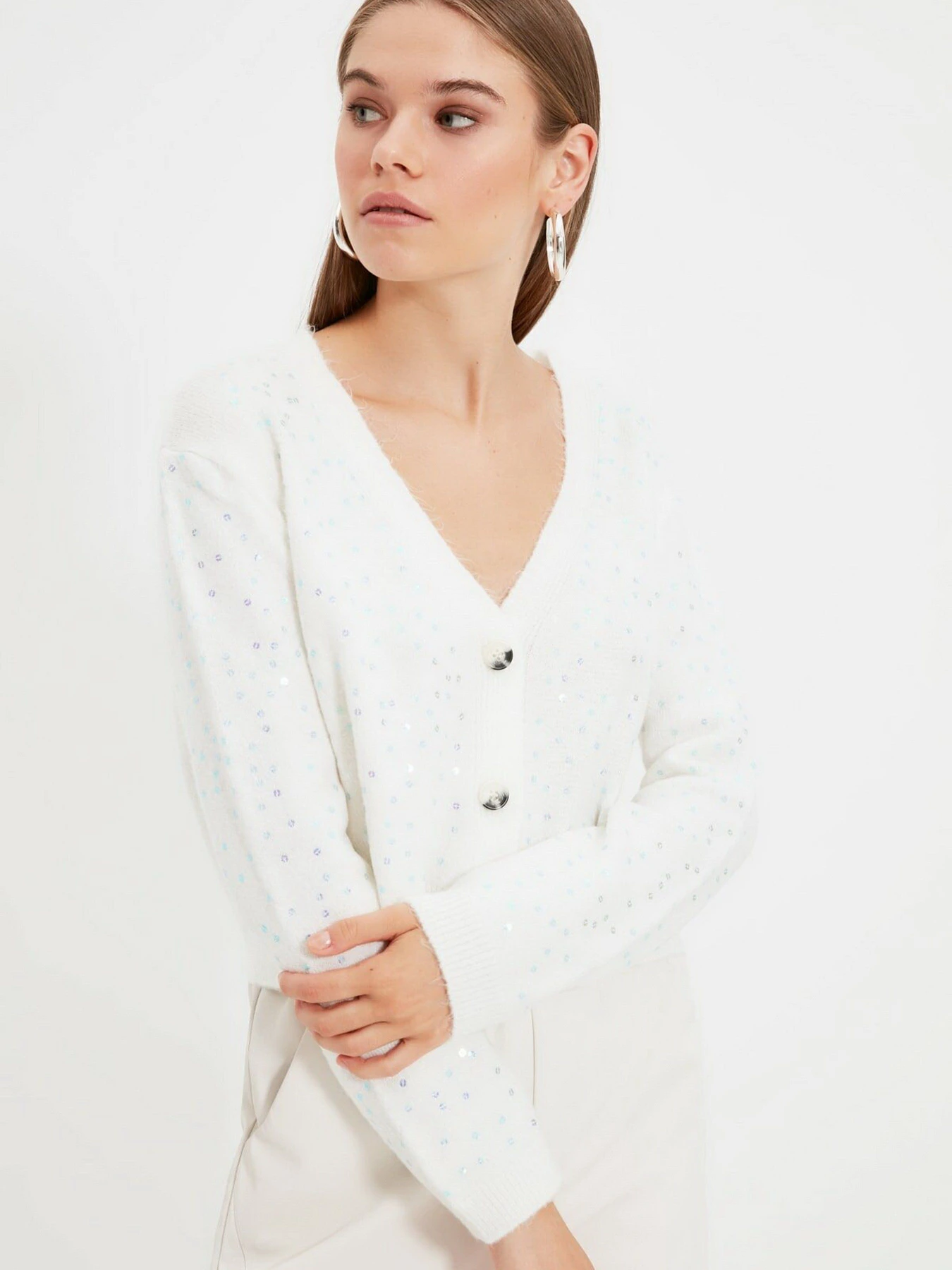 Свитры и кардиганы Trendyol модель TWOAW22HI0024/Ekru Свитры и кардиганы Trendyol модель TWOAW22HI0024/Ekru Фото