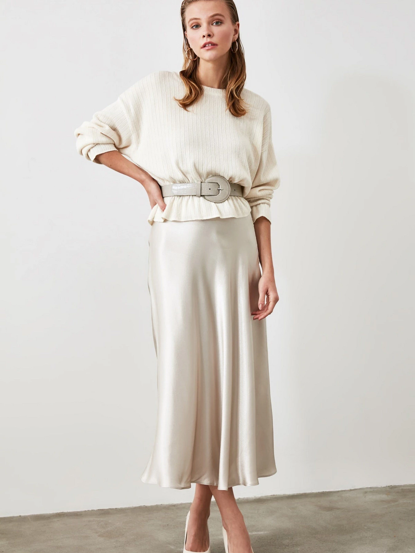 Юбки Trendyol модель TWOAW21ET0223/Gumus Фото