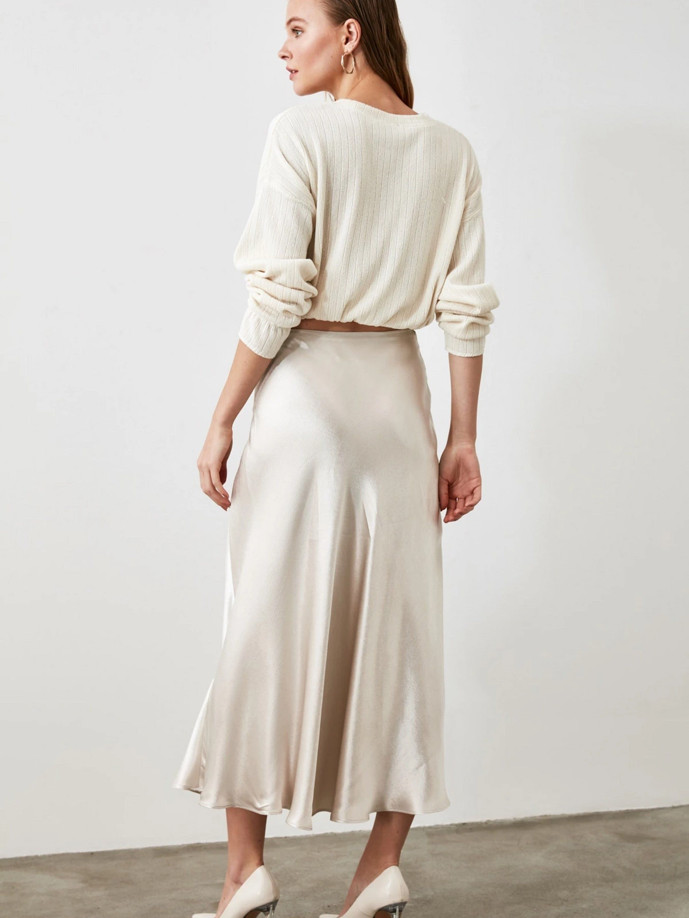 Юбки Trendyol модель TWOAW21ET0223/Gumus Фото