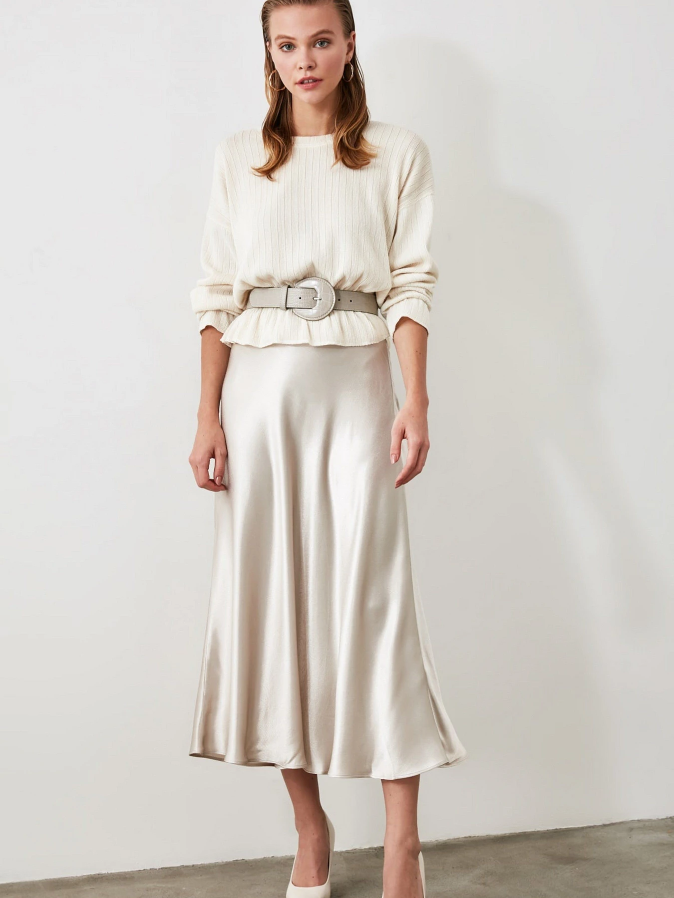 Юбки Trendyol модель TWOAW21ET0223/Gumus Фото