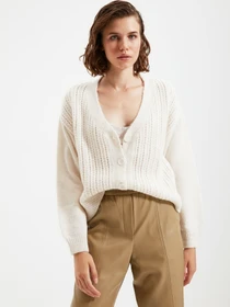 Свитры и кардиганы Trendyol модель TWOAW22HI0226/Ekru Фото