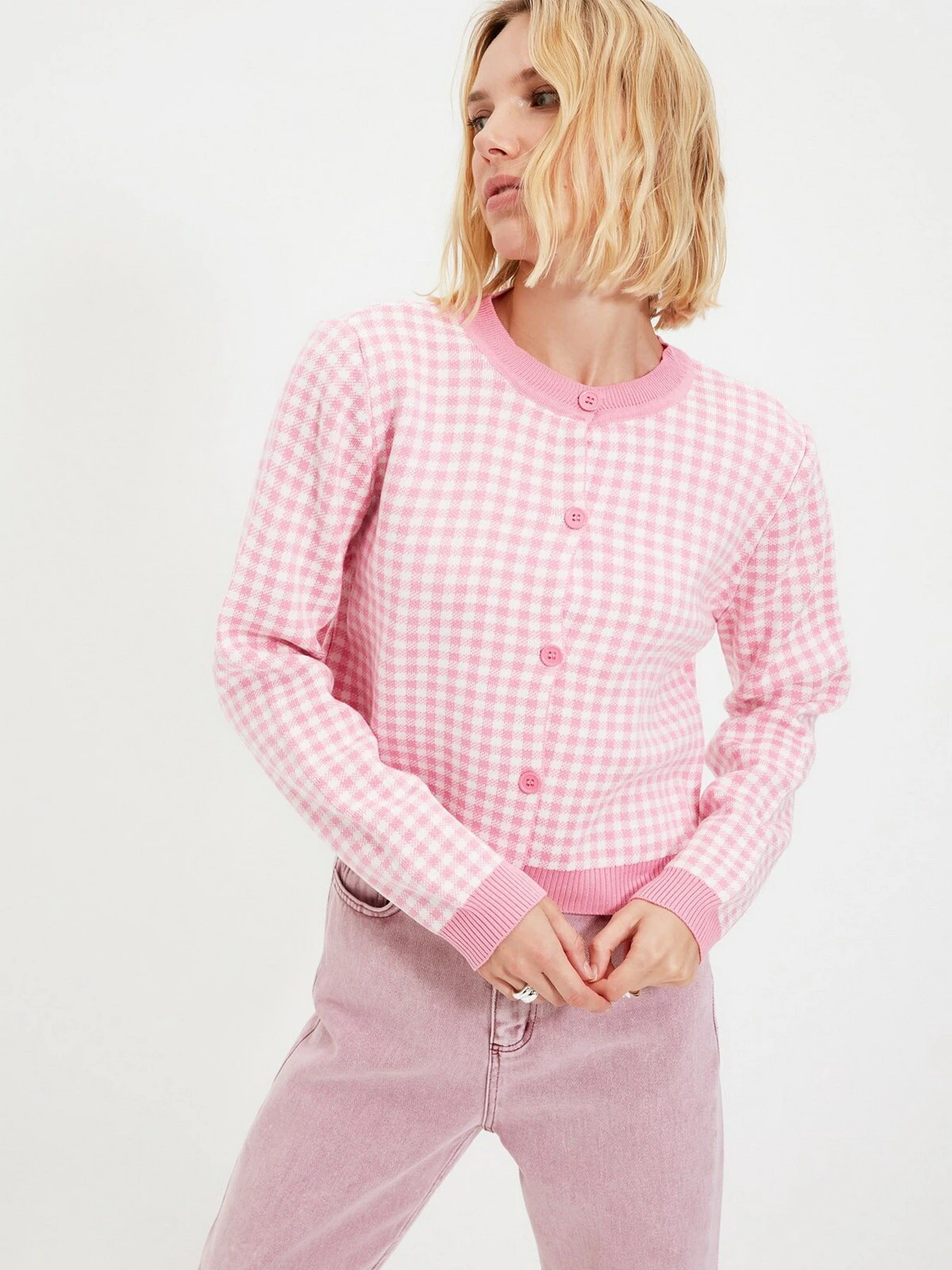 Свитры и кардиганы Trendyol модель TWOAW22HI0234/Pembe Свитры и кардиганы Trendyol модель TWOAW22HI0234/Pembe Фото
