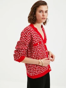 Свитры и кардиганы Trendyol модель TWOAW22HI0268/Kirmizi Фото