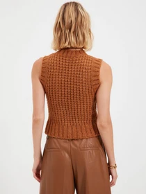Свитры и кардиганы Trendyol модель TWOAW22BZ0002/Camel Фото