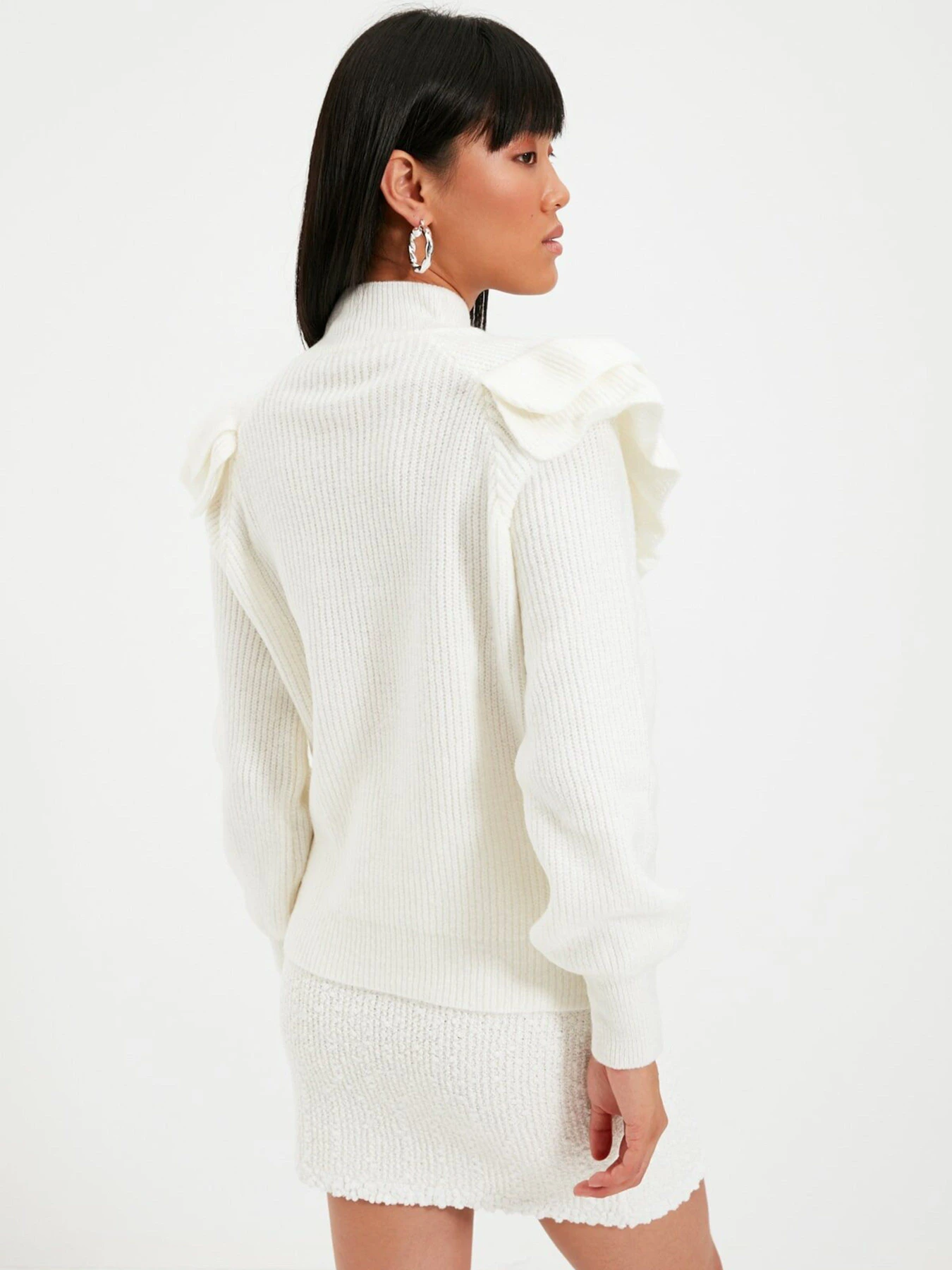 Свитры и кардиганы Trendyol модель TWOAW22KZ0018/Ekru Свитры и кардиганы Trendyol модель TWOAW22KZ0018/Ekru Фото