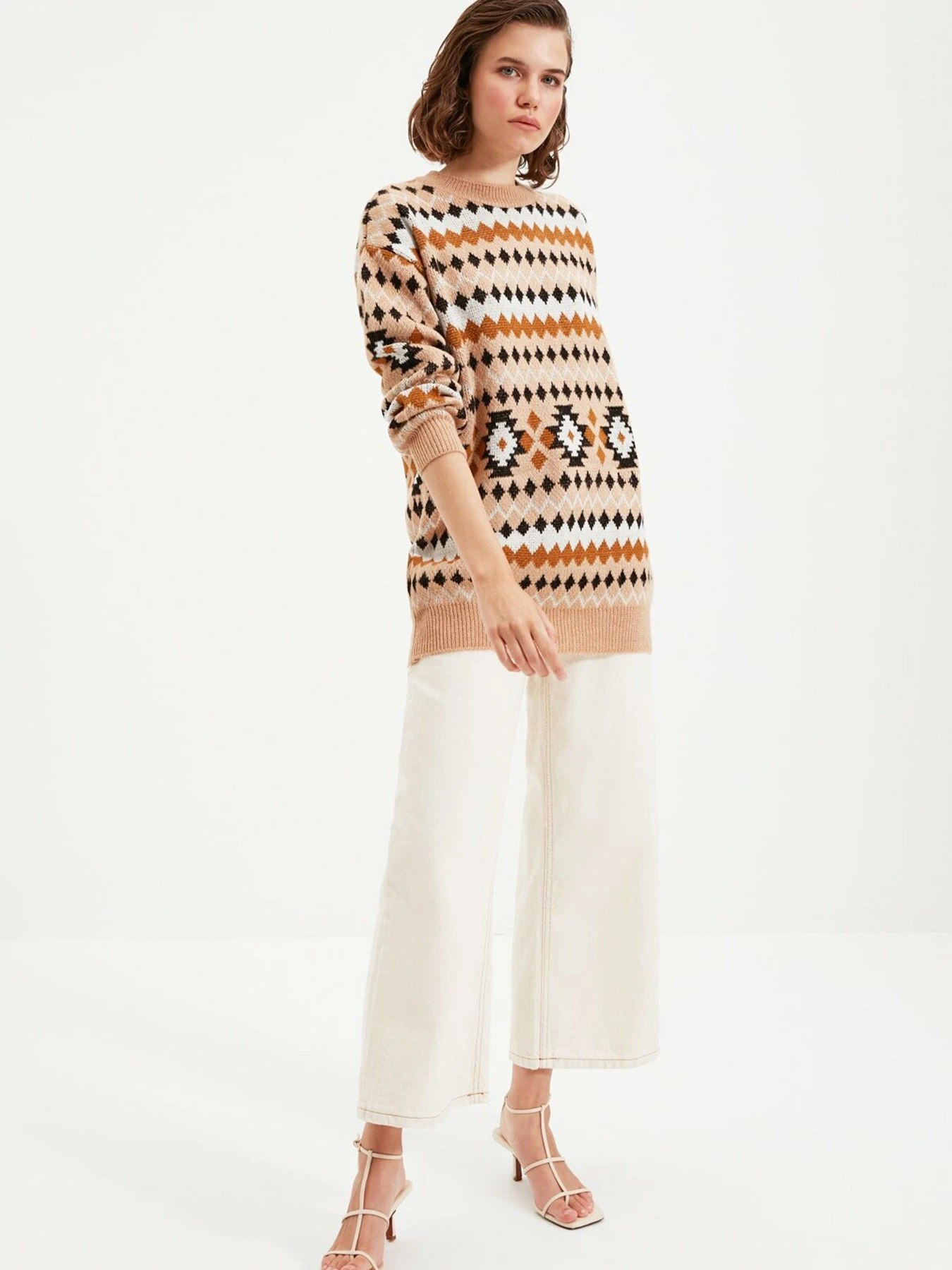 Свитры и кардиганы Trendyol модель TWOAW22KZ0046/Camel Свитры и кардиганы Trendyol модель TWOAW22KZ0046/Camel Фото