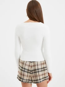 Свитры и кардиганы Trendyol модель TWOAW22KZ0231/Ekru Фото