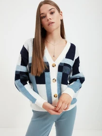 Свитры и кардиганы Trendyol модель TWOAW22HI0437/Ekru Фото