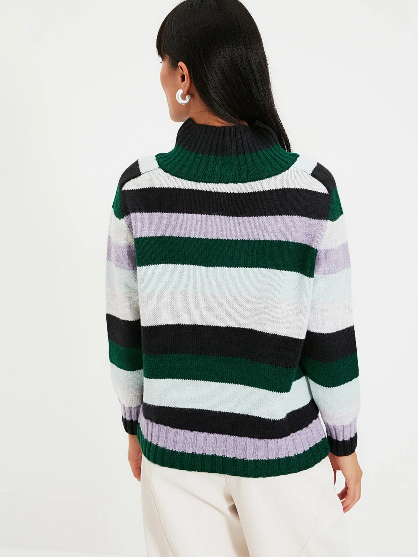 Свитры и кардиганы Trendyol модель TWOAW22KZ0002/Yesil Свитры и кардиганы Trendyol модель TWOAW22KZ0002/Yesil Фото