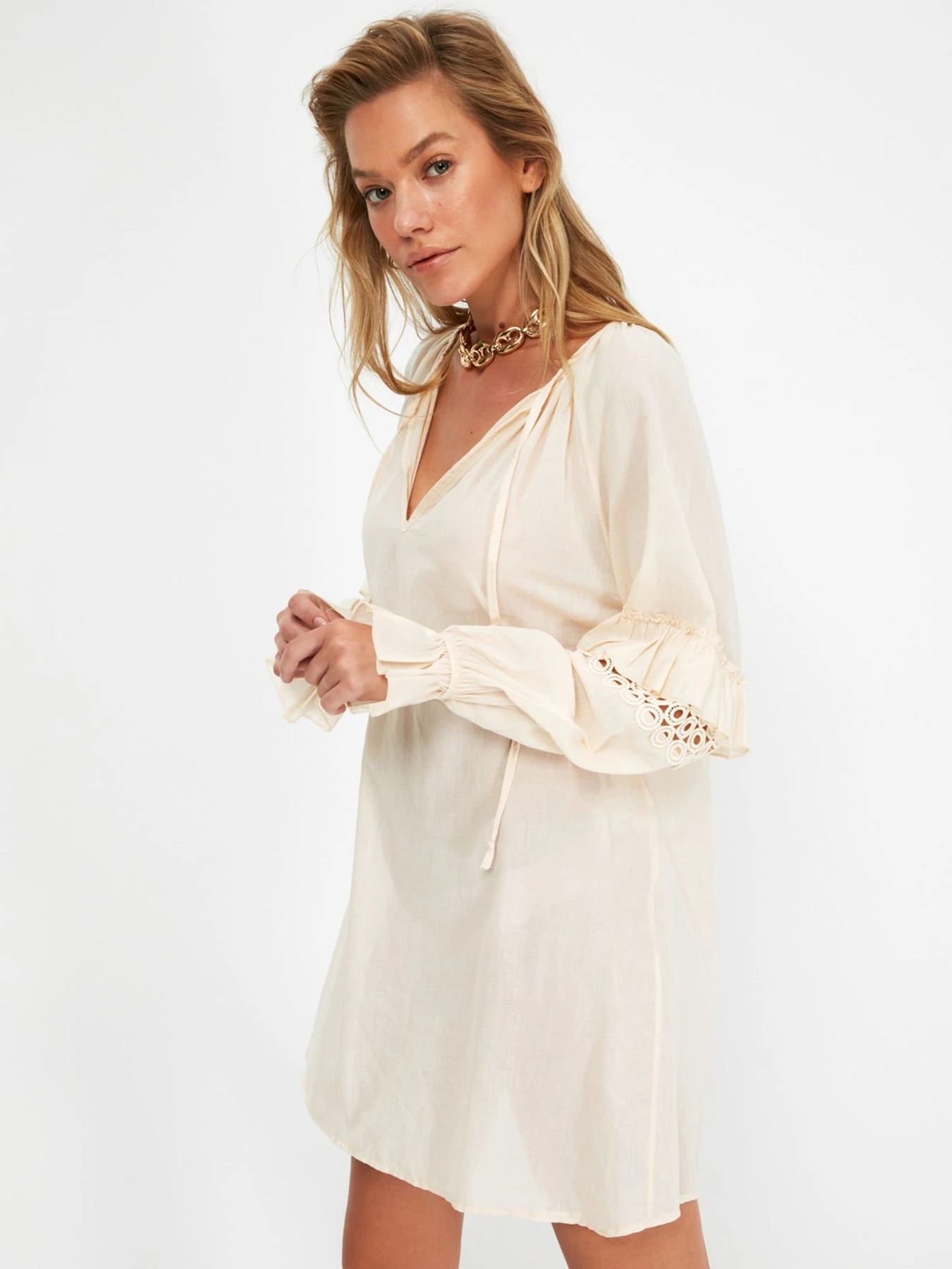 Платья Trendyol модель TBESS21EL4243/Bej Платья Trendyol модель TBESS21EL4243/Bej Фото