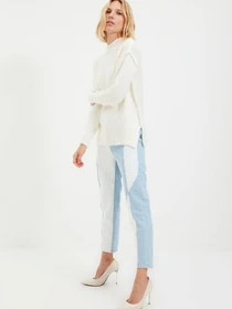 Свитры и кардиганы Trendyol модель TWOAW22KZ0003/Ekru Фото