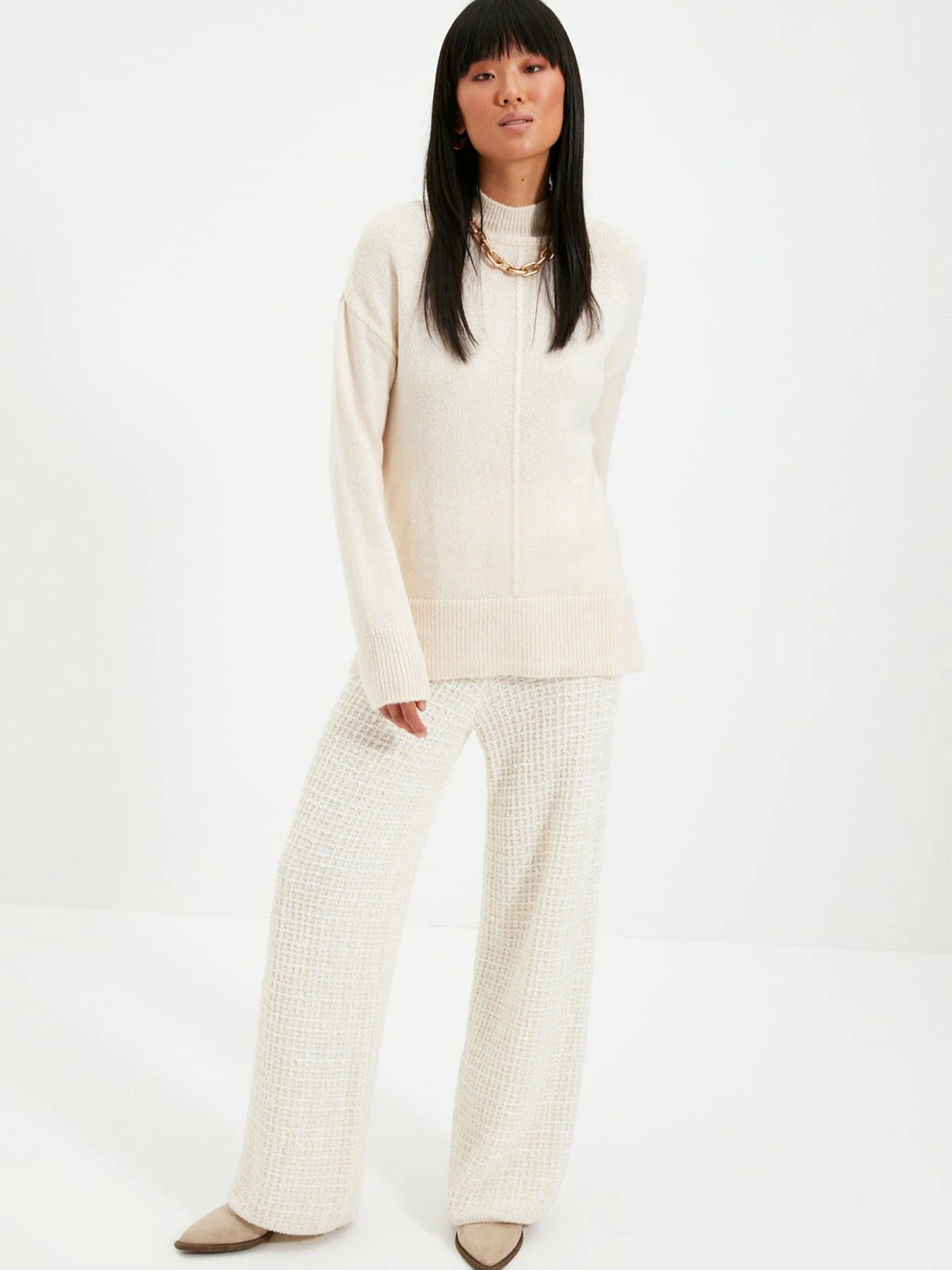 Свитры и кардиганы Trendyol модель TWOAW22KZ0271/Ekru Свитры и кардиганы Trendyol модель TWOAW22KZ0271/Ekru Фото