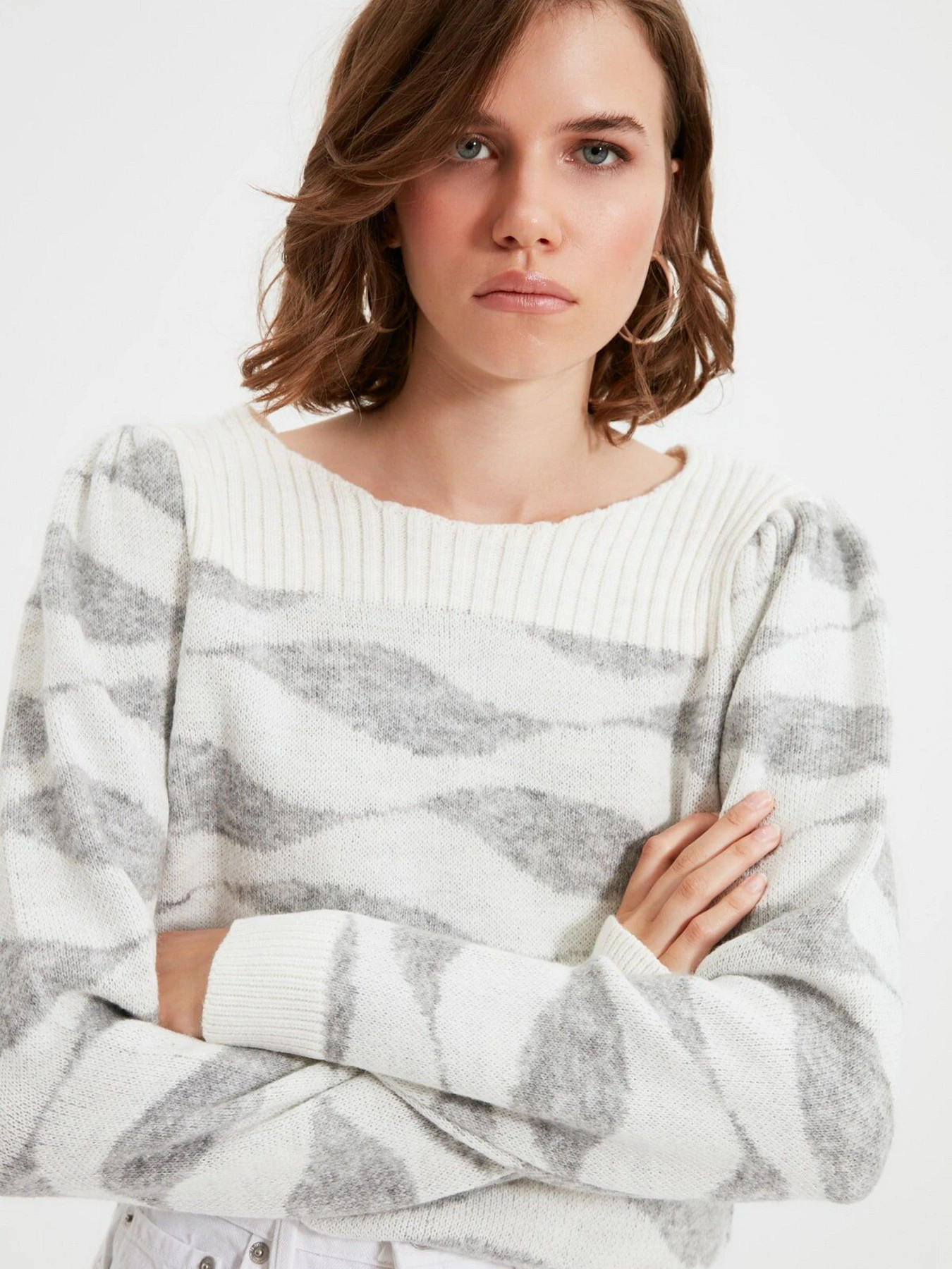 Свитры и кардиганы Trendyol модель TWOAW22KZ0461/Ekru Свитры и кардиганы Trendyol модель TWOAW22KZ0461/Ekru Фото