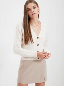 Свитры и кардиганы Trendyol модель TWOAW22KZ0779/Ekru Фото