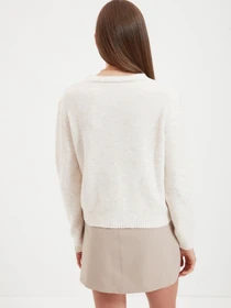 Свитры и кардиганы Trendyol модель TWOAW22KZ0779/Ekru Фото