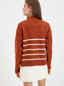 Свитры и кардиганы Trendyol модель TWOAW22KZ0462/Tarcin Фото