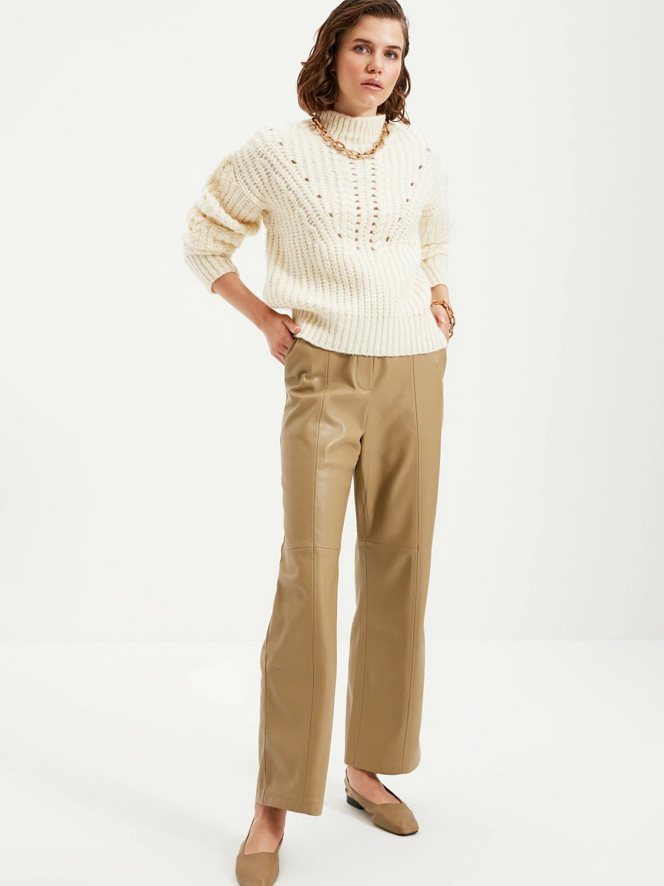 Свитры и кардиганы Trendyol модель TWOAW22KZ0674/Ekru Свитры и кардиганы Trendyol модель TWOAW22KZ0674/Ekru Фото