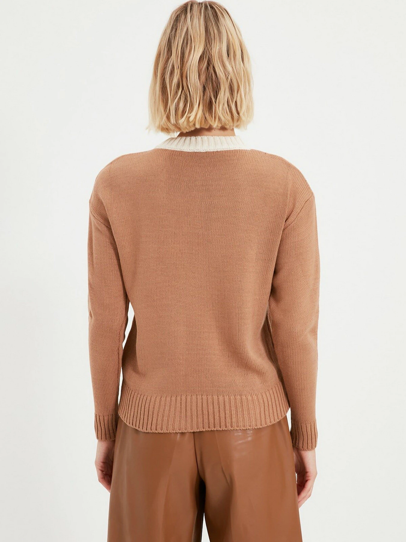 Свитры и кардиганы Trendyol модель TWOAW22KZ0876/Camel Фото