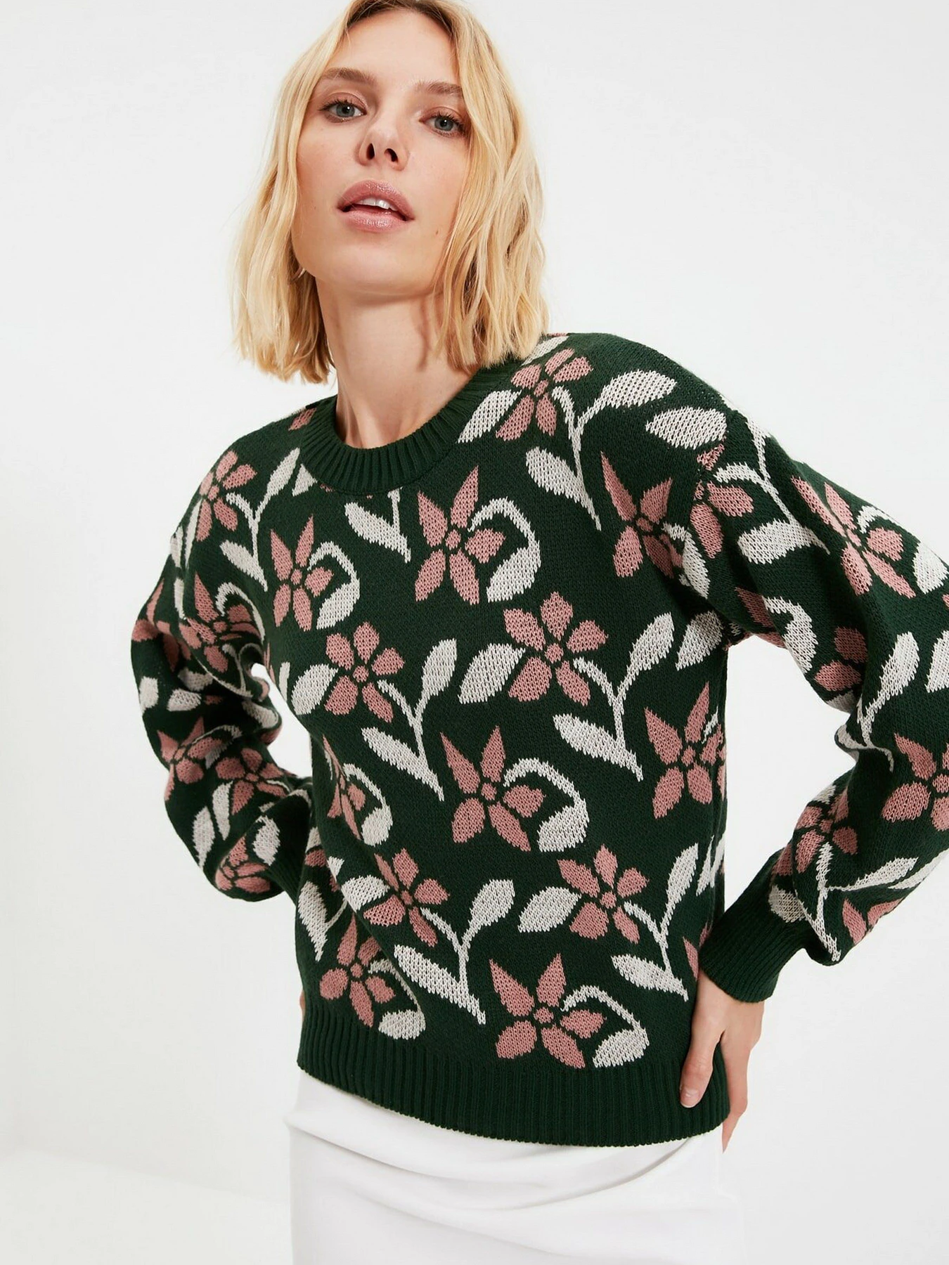 Свитры и кардиганы Trendyol модель TWOAW22KZ1012/Zumrut Yesili Свитры и кардиганы Trendyol модель TWOAW22KZ1012/Zumrut Yesili Фото