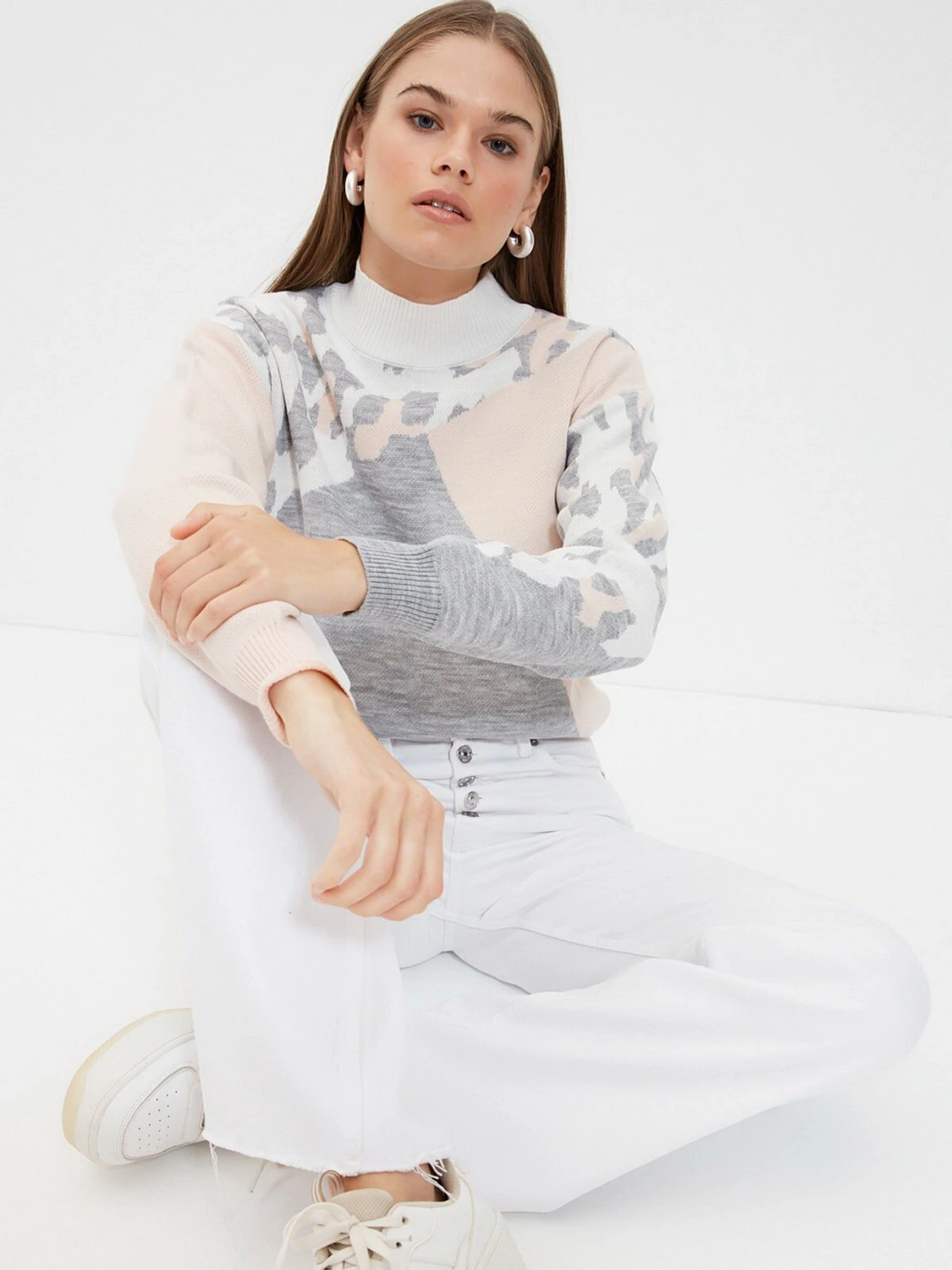 Свитры и кардиганы Trendyol модель TWOAW22KZ1107/Gri Свитры и кардиганы Trendyol модель TWOAW22KZ1107/Gri Фото