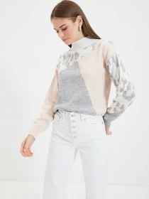 Свитры и кардиганы Trendyol модель TWOAW22KZ1107/Gri Фото