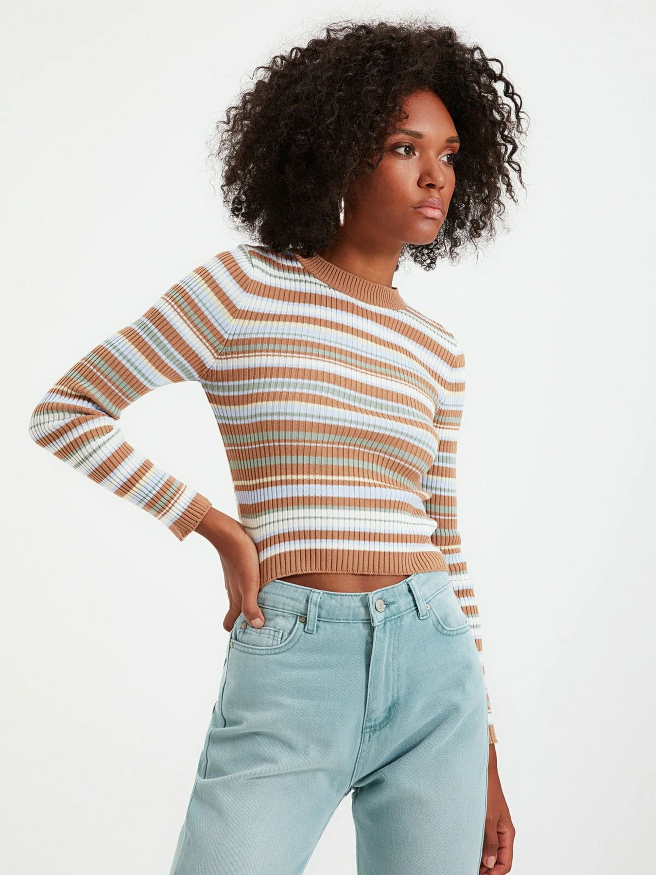Свитры и кардиганы Trendyol модель TWOAW22KZ1114/Camel Свитры и кардиганы Trendyol модель TWOAW22KZ1114/Camel Фото