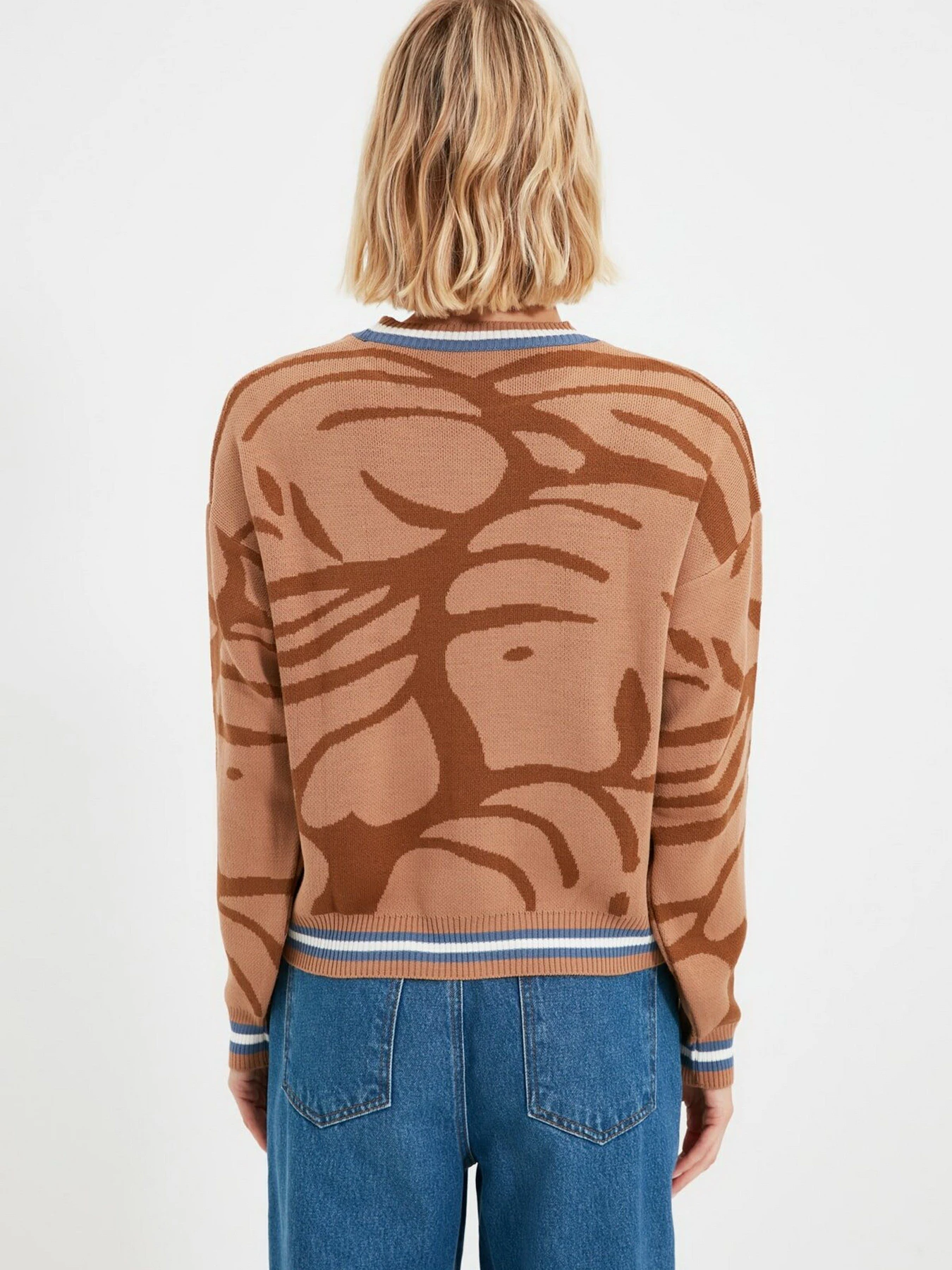 Свитры и кардиганы Trendyol модель TWOAW22KZ1212/Camel Фото