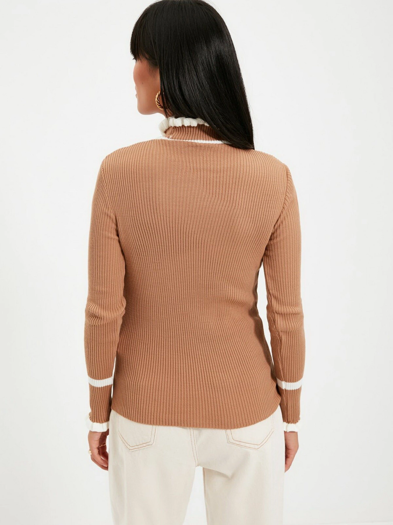 Свитры и кардиганы Trendyol модель TWOAW22KZ1250/Camel Фото
