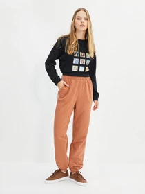 Штани Trendyol модель TCTAW22EI0007/Kahverengi Фото