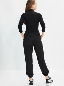 Штани Trendyol модель TCTAW22EI0007/Siyah Фото
