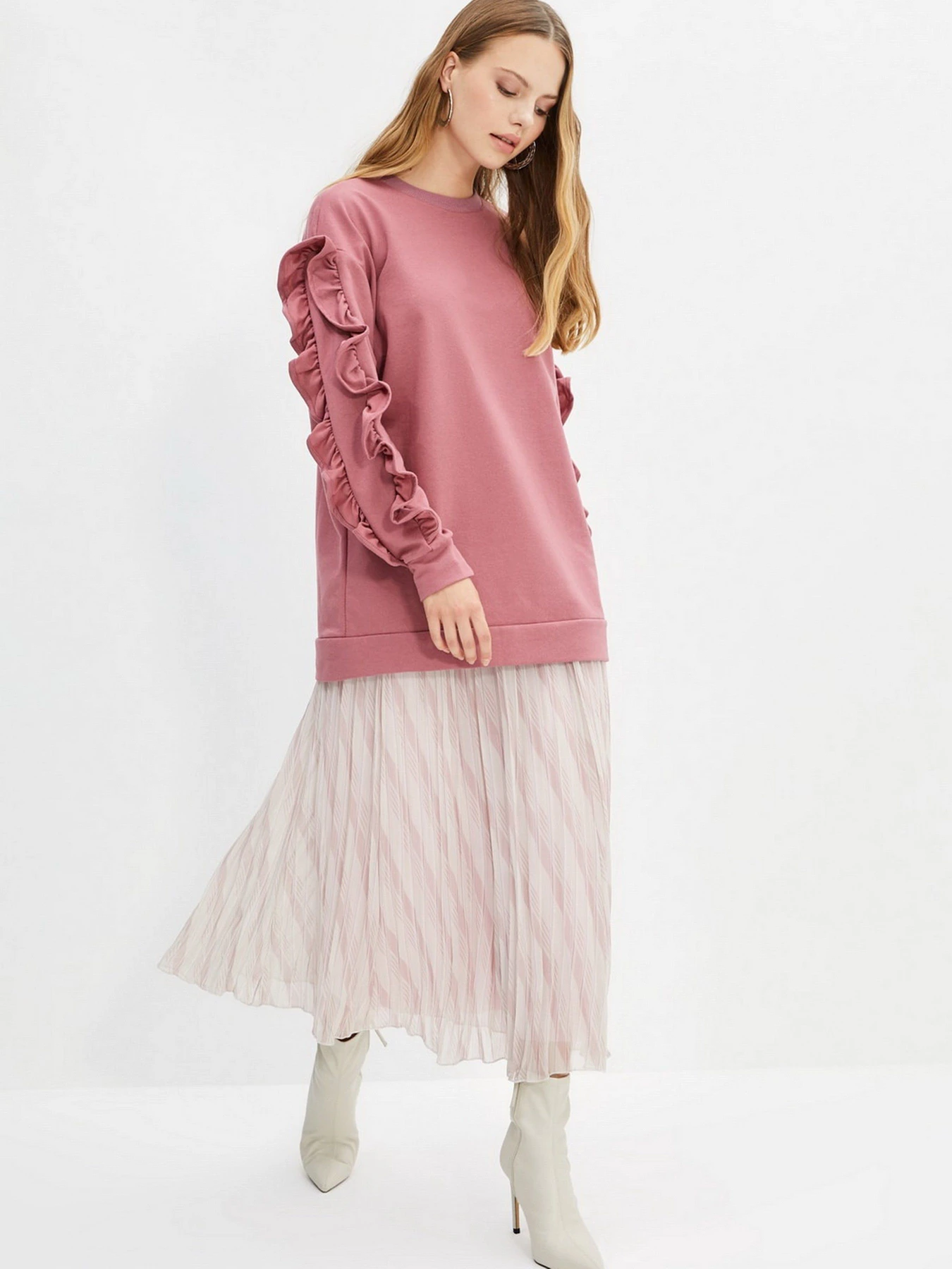Свитры и кардиганы Trendyol модель TCTAW22TW0011/Gul Kurusu Свитры и кардиганы Trendyol модель TCTAW22TW0011/Gul Kurusu Фото