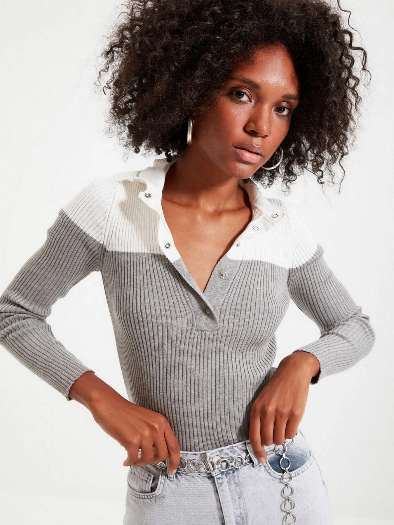 Свитры и кардиганы Trendyol модель TOFSS19FV0049/Gri Свитры и кардиганы Trendyol модель TOFSS19FV0049/Gri Фото
