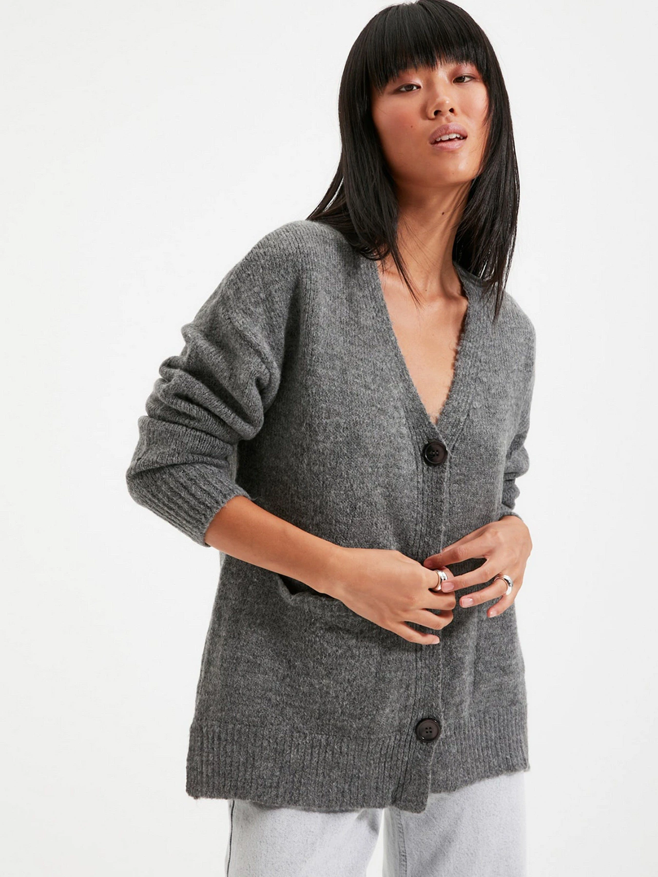 Свитры и кардиганы Trendyol модель TWOAW20HI0213/Antrasit Свитры и кардиганы Trendyol модель TWOAW20HI0213/Antrasit Фото