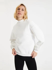 Худи и свитшоты Trendyol модель TWOAW20SW0584/Ekru Фото
