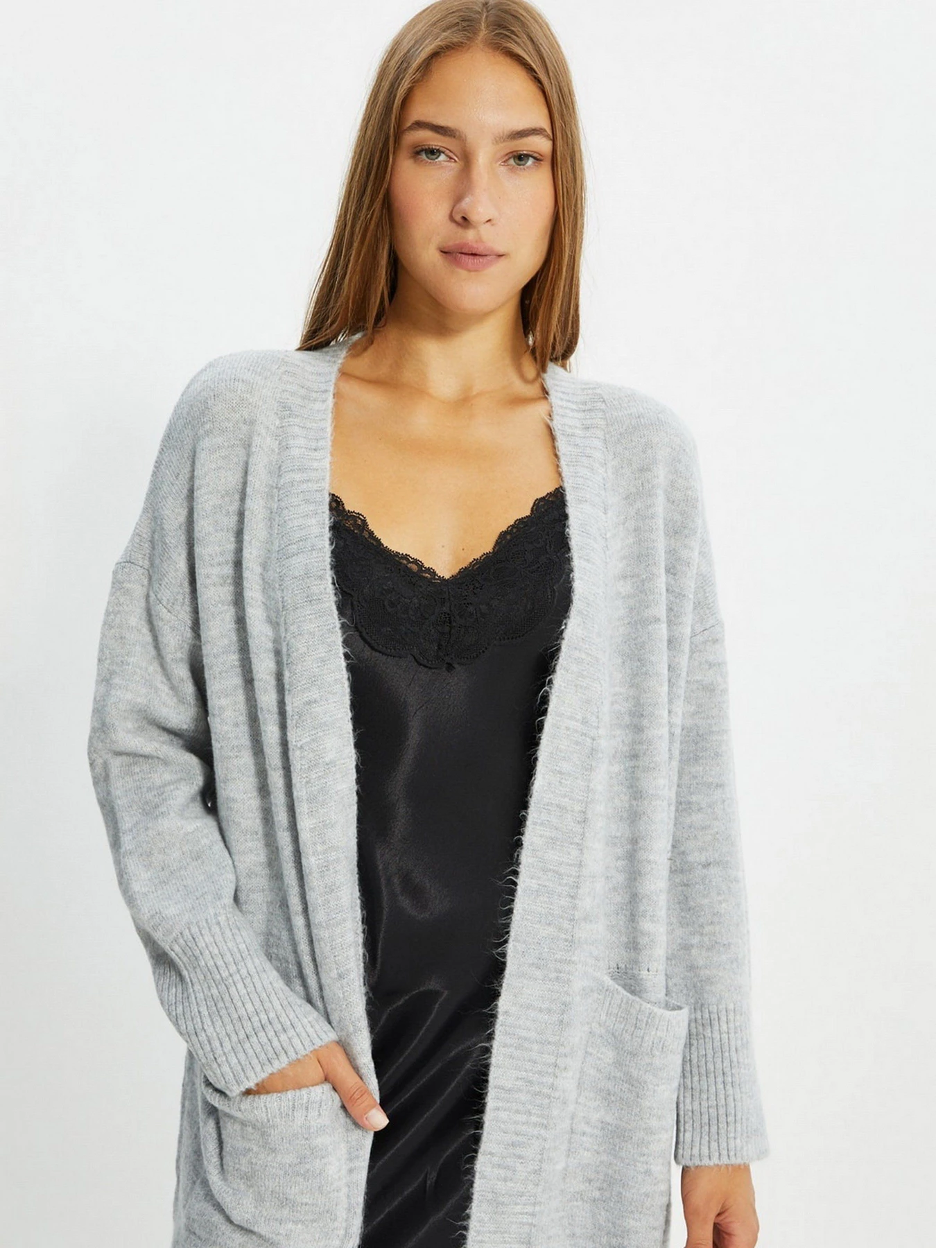 Свитры и кардиганы Trendyol модель TWOAW21HI0225/Gri Фото