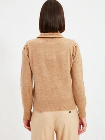 Свитры и кардиганы Trendyol модель TWOAW21KZ1182/Camel Фото