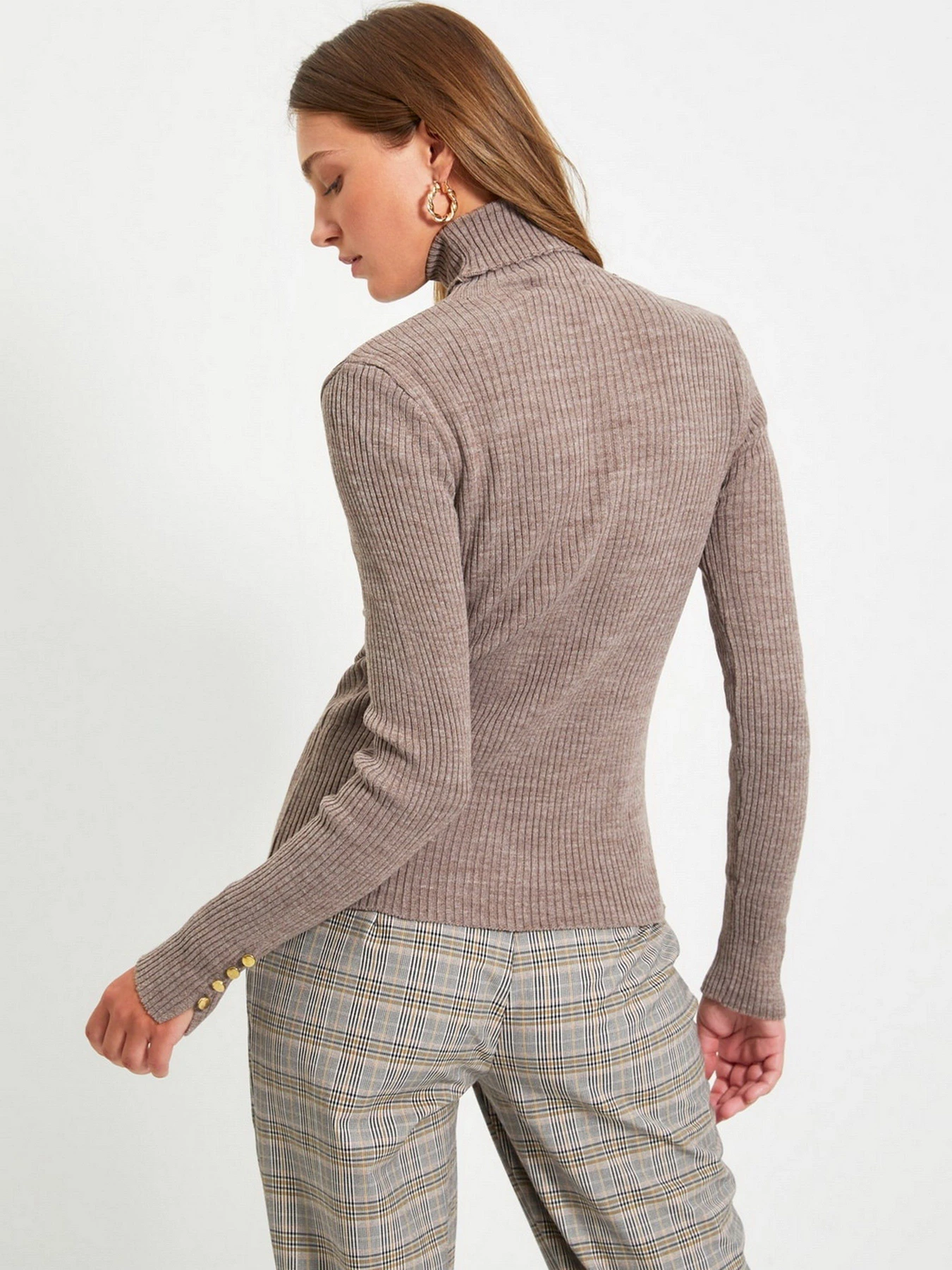 Свитры и кардиганы Trendyol модель TWOAW21KZ2632/Vizon Свитры и кардиганы Trendyol модель TWOAW21KZ2632/Vizon Фото